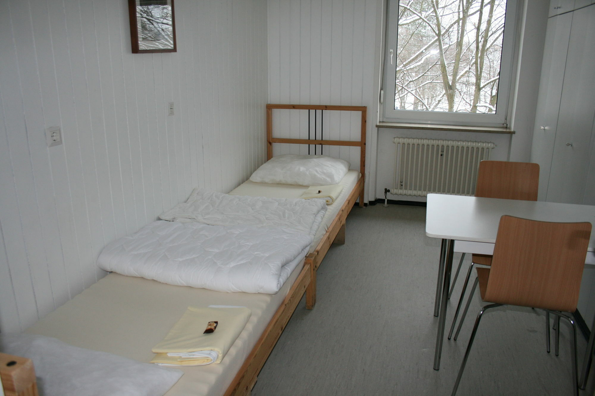 1, 2, Sleep Hostel Nuernberg Messe Exterior photo